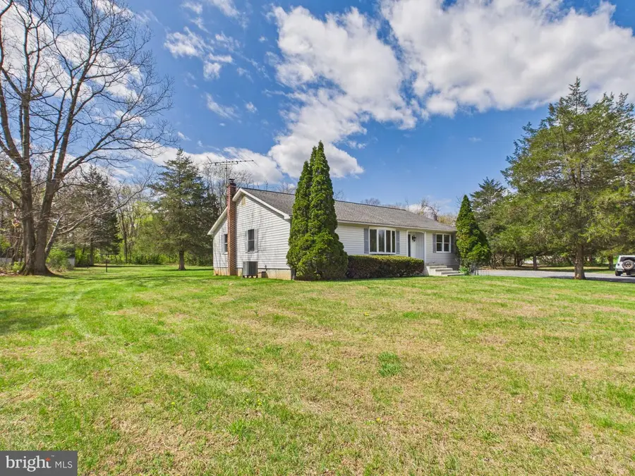 779 Cider Dr, Bunker Hill, WV 25413 - #2