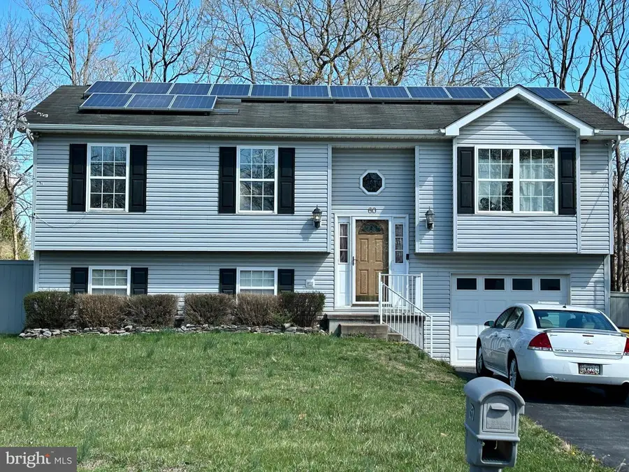 60 Wendover Dr, Bunker Hill, WV 25413 - #2