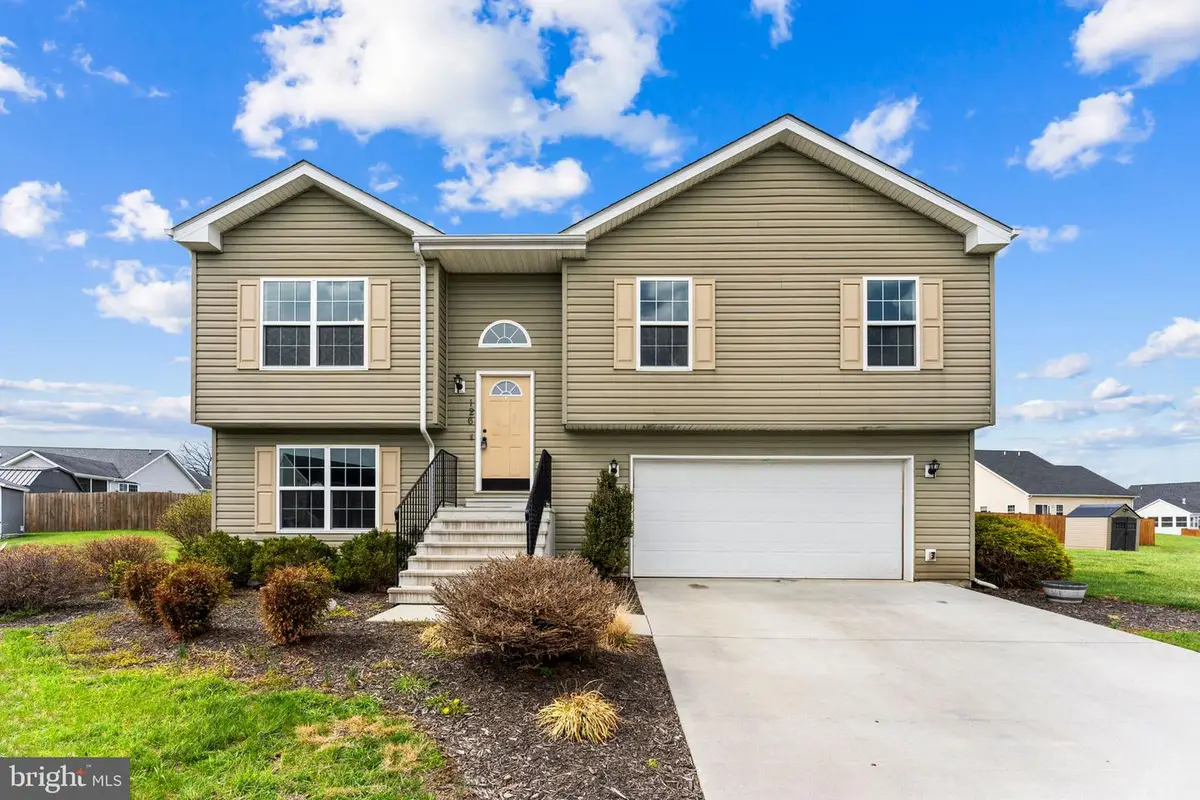 126 Invasion Ct, Bunker Hill, WV 25413 - #1