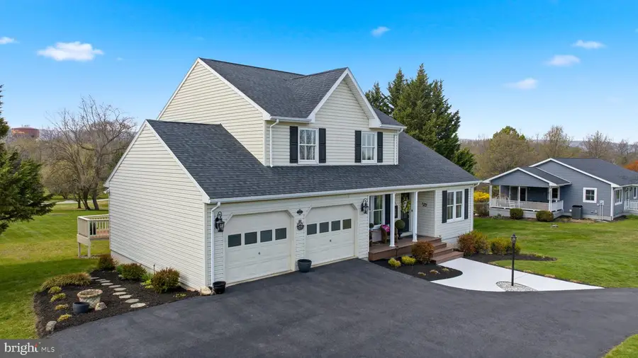 17 Renaissance Dr, Martinsburg, WV 25403 - #3