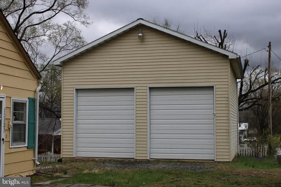 10123 Winchester Ave, Bunker Hill, WV 25413 - #3