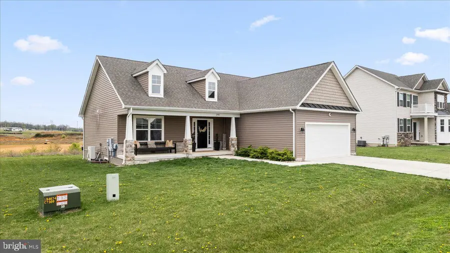 290 Recife Ct, Martinsburg, WV 25403 - #2