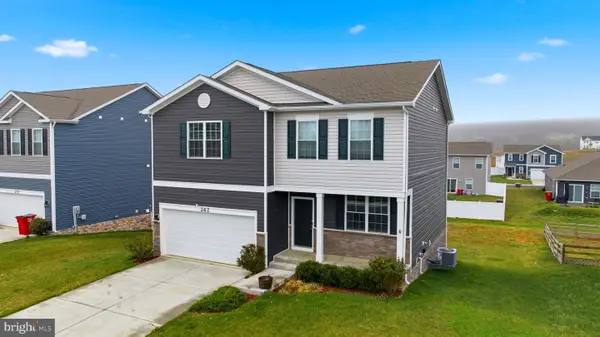 262 Aylesbury Ln, MARTINSBURG, WV 25403