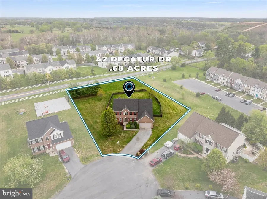 42 Decatur Dr, Bunker Hill, WV 25413 - #2