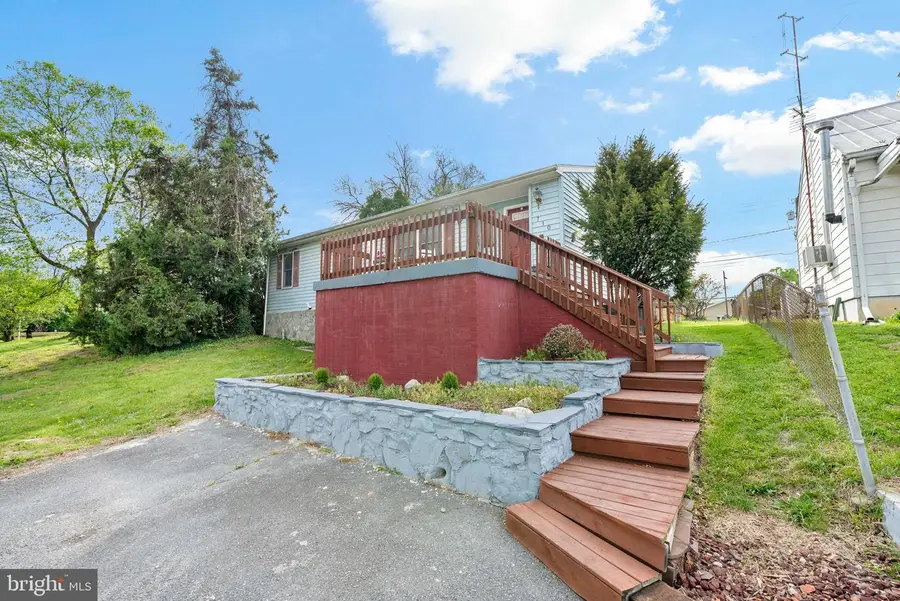 710 Porter Ave, Martinsburg, WV 25401 - #2