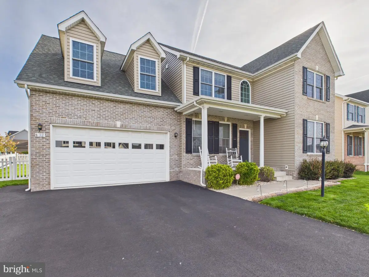 32 Azera Dr, Inwood, WV 25428 - #1