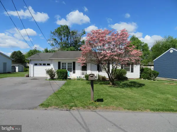 144 Still Meadow Dr, MARTINSBURG, WV 25405