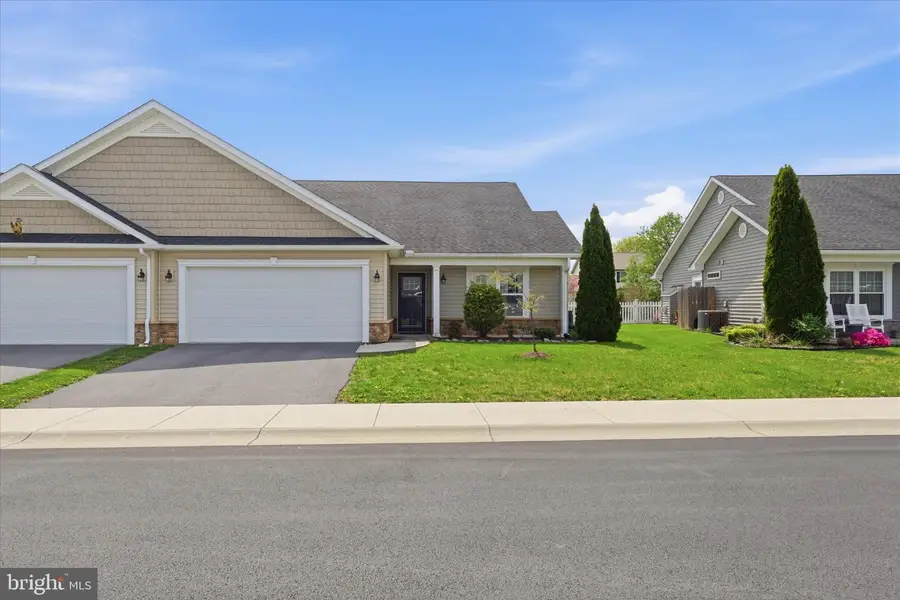 75 Saffron Ter, Falling Waters, WV 25419 - #2
