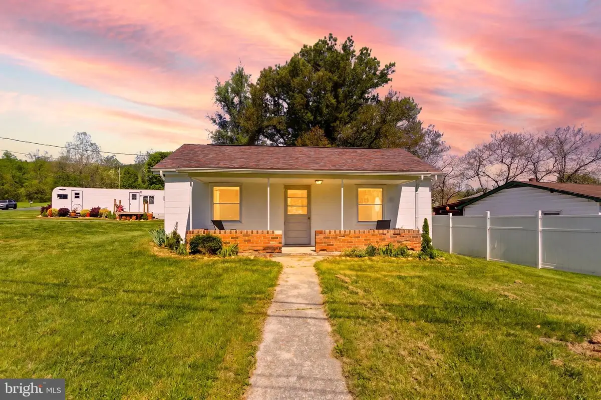1505 Loop Rd, Gerrardstown, WV 25420 - #1
