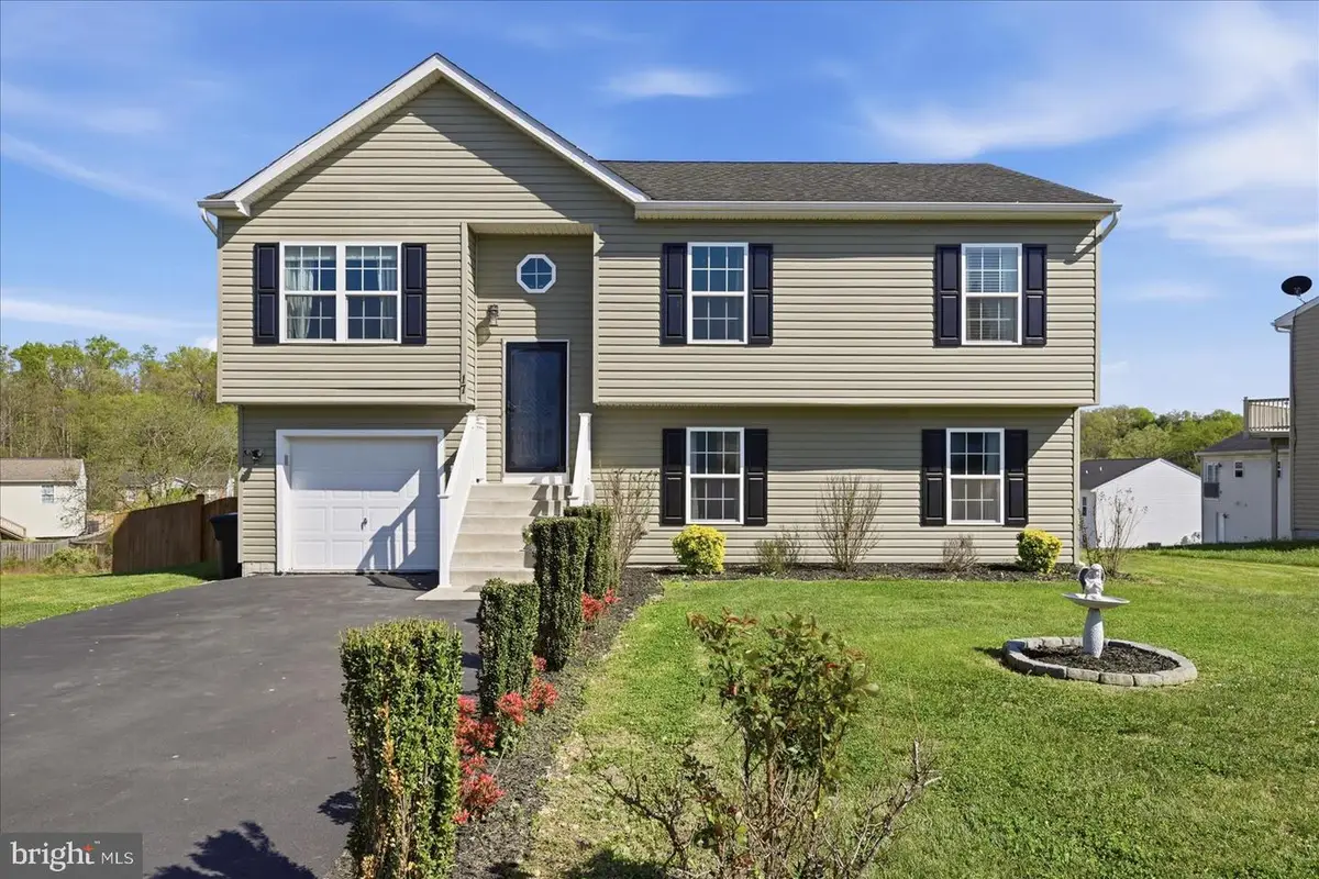 17 Mckinley Ct, Inwood, WV 25428 - #1