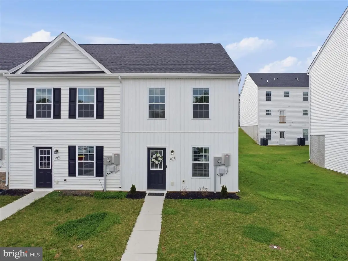204 White Violet Way, Kearneysville, WV 25430 - #1