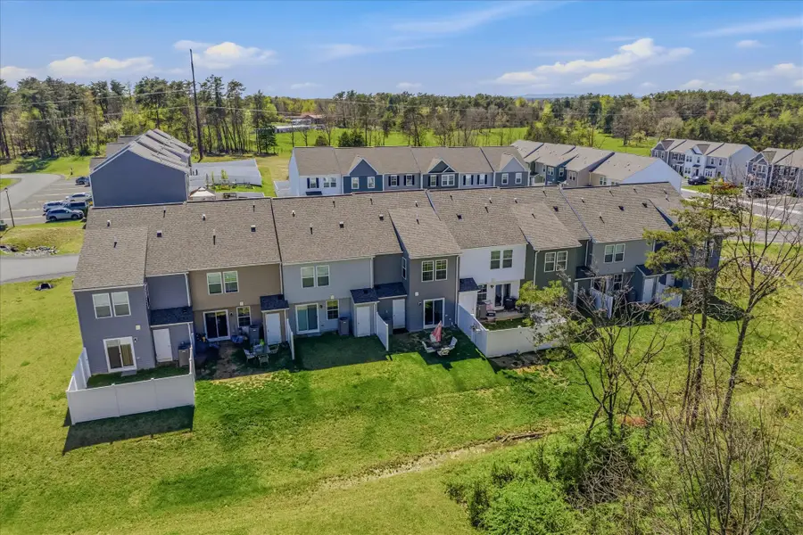 28 Gentle Breeze Dr, Bunker Hill, WV 25413 - #2