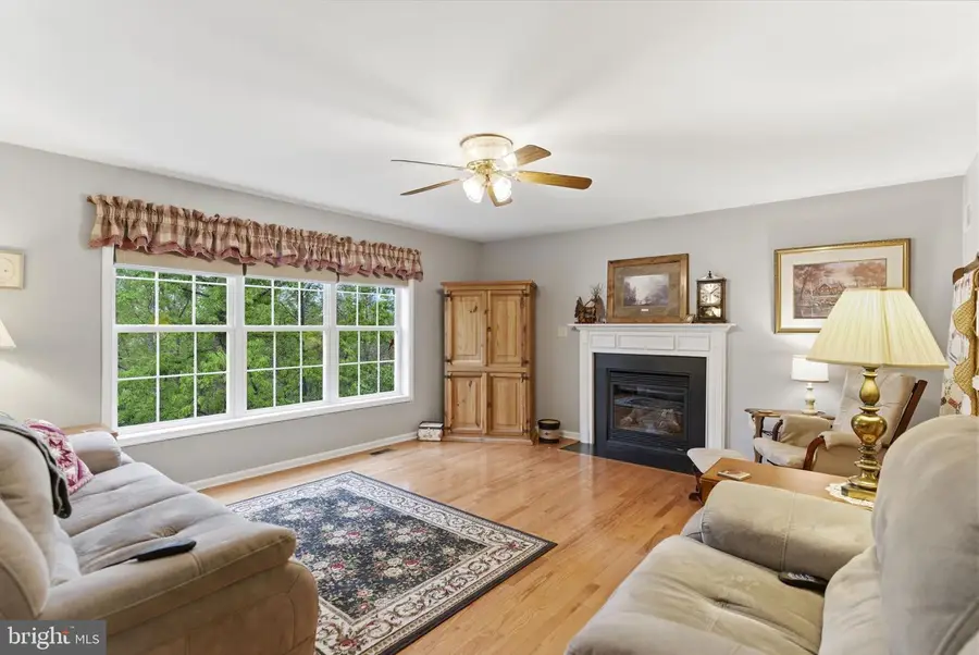 336 Zenith Dr, Hedgesville, WV 25427 - #2