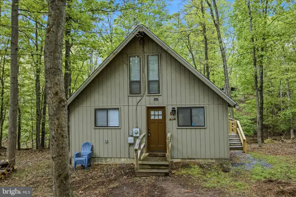 82 Chippewa Trl, HEDGESVILLE, WV 25427