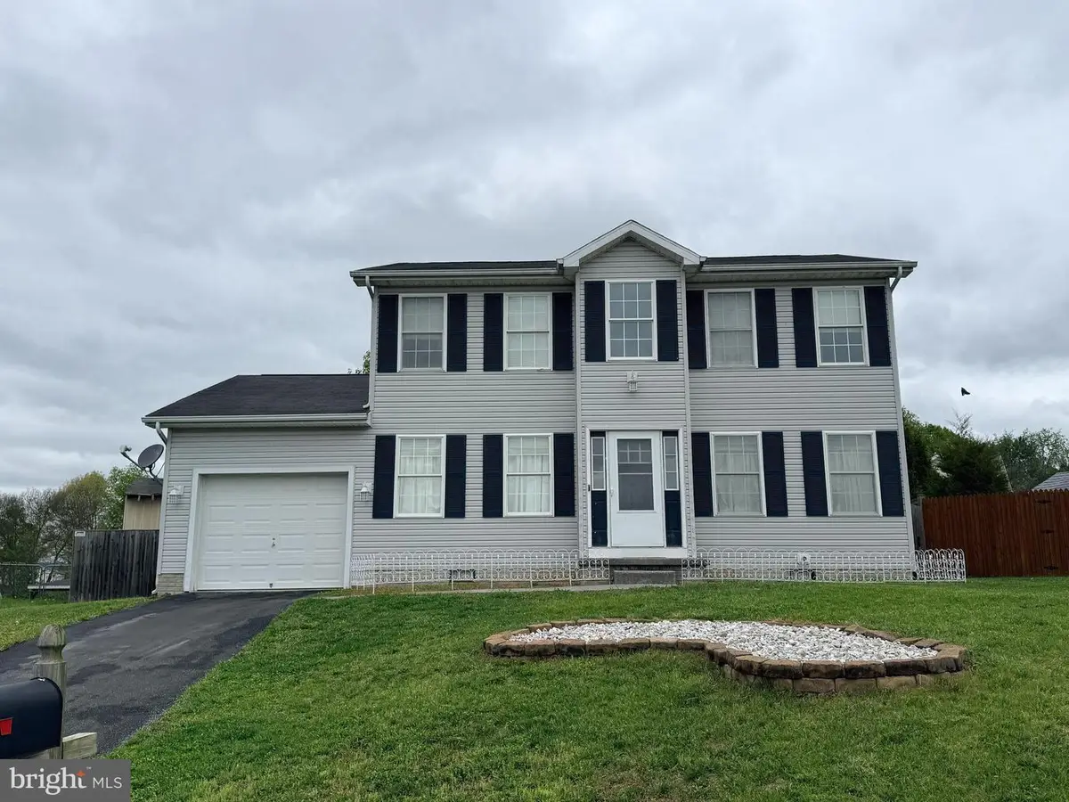 220 Burdette Dr, Martinsburg, WV 25404 - #1