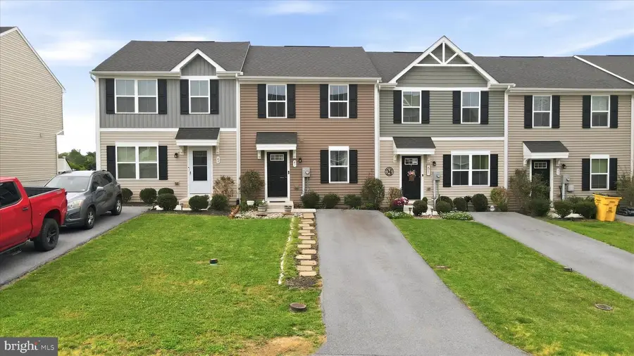 47 Norcross Ct, Martinsburg, WV 25403 - #2