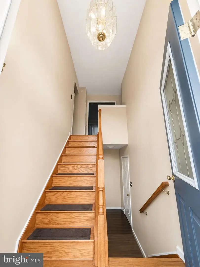 326 Hollida Ln, Martinsburg, WV 25404 - #2