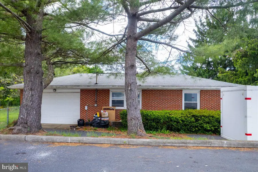 602 S Raleigh St, Martinsburg, WV 25401 - #3