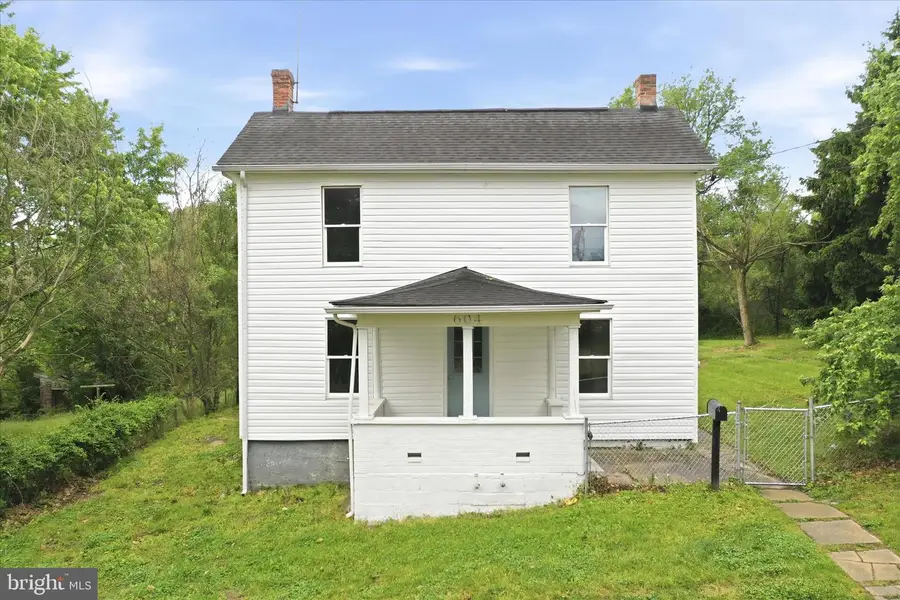 604 E Stephen St, Martinsburg, WV 25401 - #2