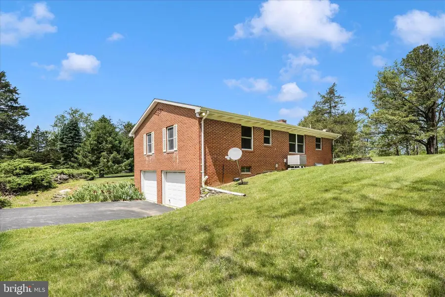 208 Stoney Lick Rd, Martinsburg, WV 25403 - #2