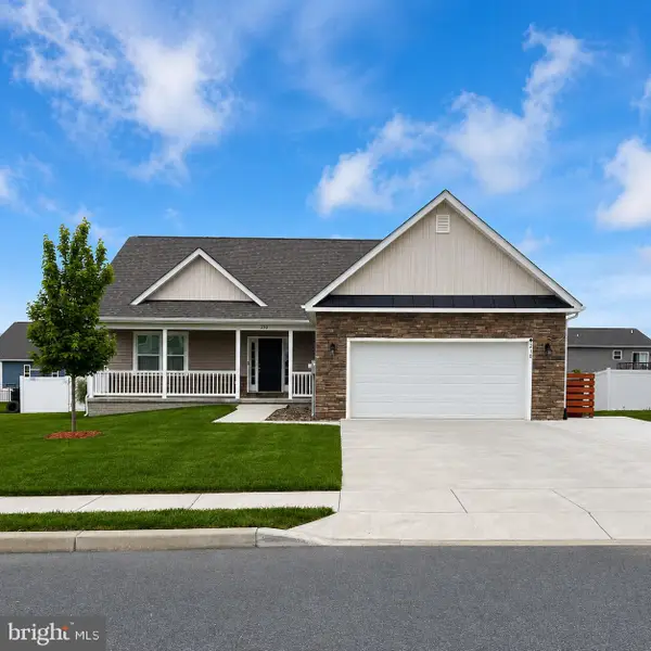 210 Lahaye Dr, MARTINSBURG, WV 25405
