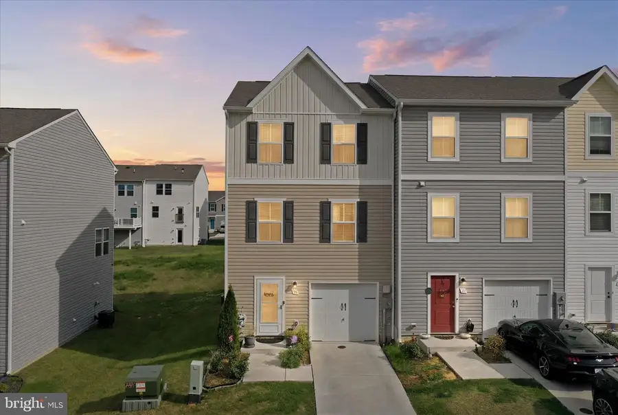 35 Thrower Rd, Hedgesville, WV 25427 - #2