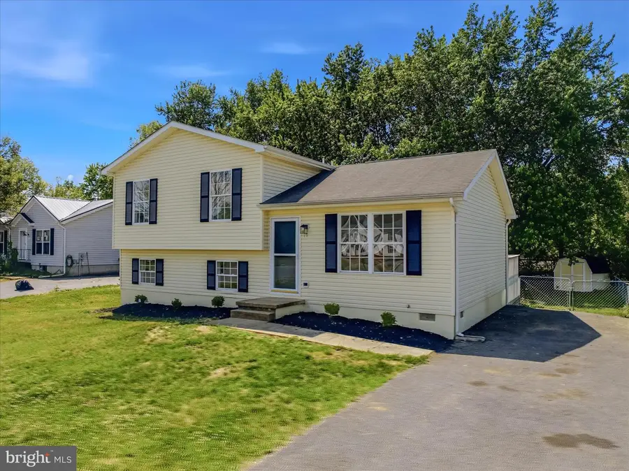 17 Midnoon Dr, Martinsburg, WV 25404 - #2