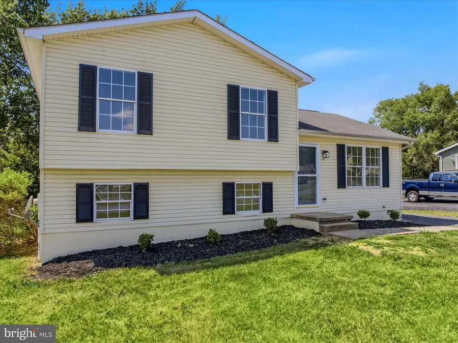17 Midnoon Dr, Martinsburg, WV 25404 - #3