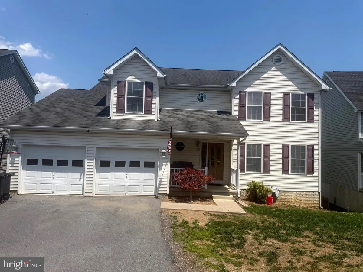 115 Jewels Ct, Martinsburg, WV 25404 - #1