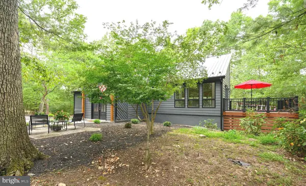 228 Rising Sun Rd, HEDGESVILLE, WV 25427