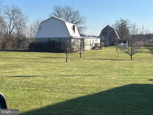 2079 Kelly Island Rd, MARTINSBURG, WV 25405