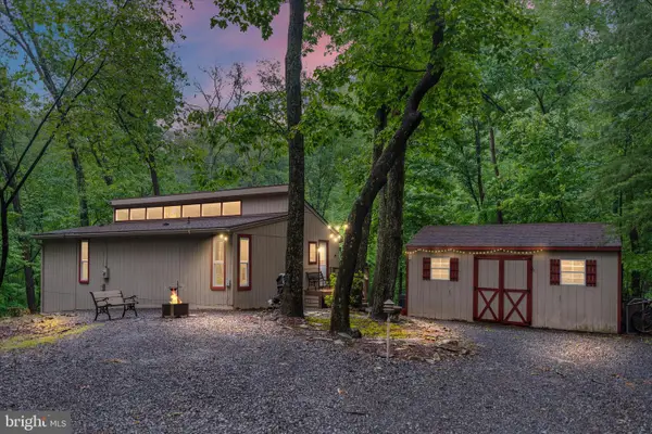 211 Cayuga Trl, HEDGESVILLE, WV 25427