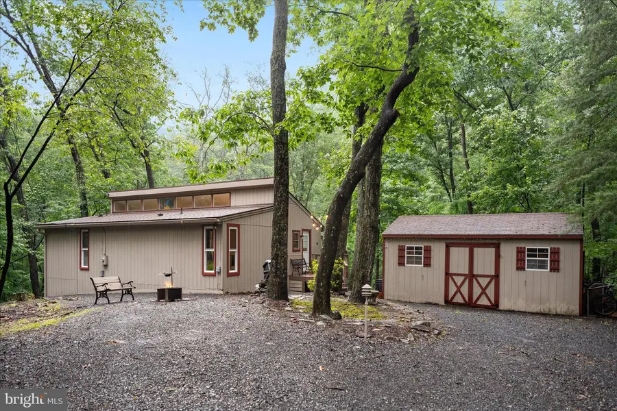 211 Cayuga Trl, Hedgesville, WV 25427 - #2