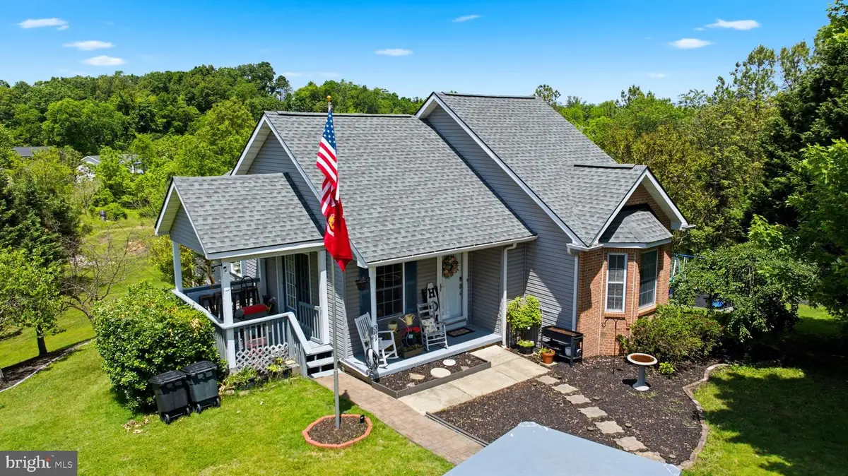 389 Grove Farm Ln, Martinsburg, WV 25404 - #1