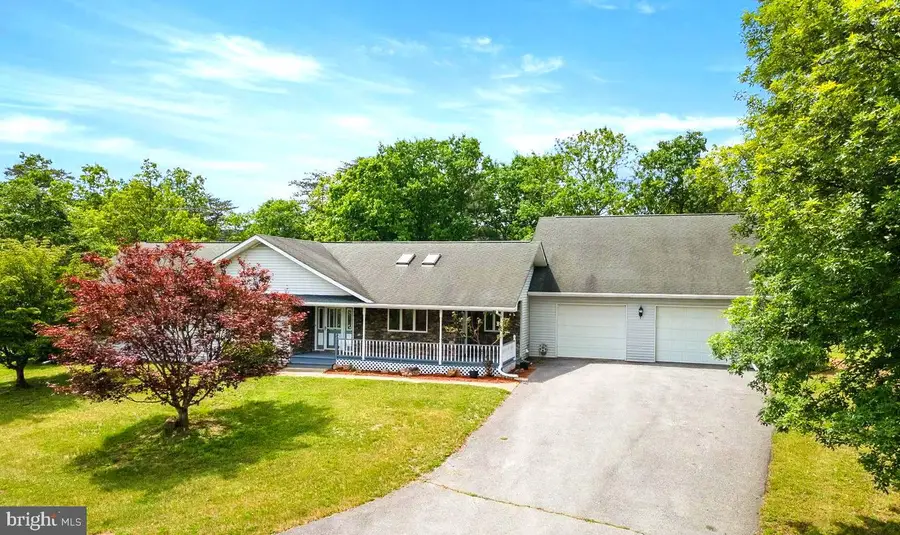 324 Sleepy Creek Rd, Hedgesville, WV 25427 - #2