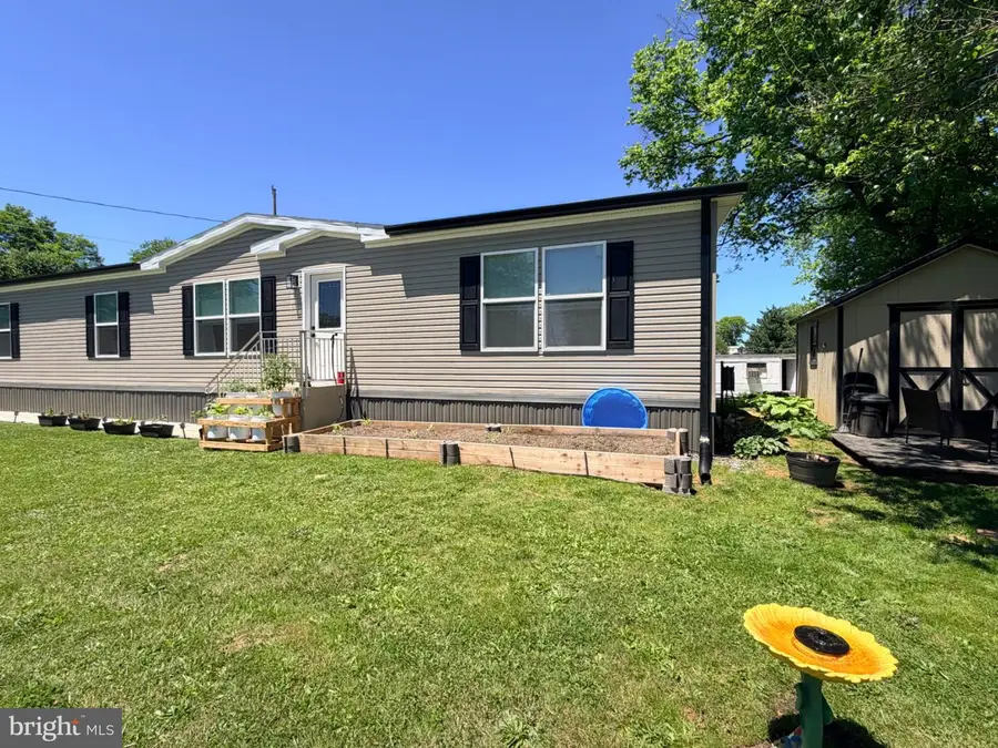 318 Gantt Dr, Martinsburg, WV 25403 - #2