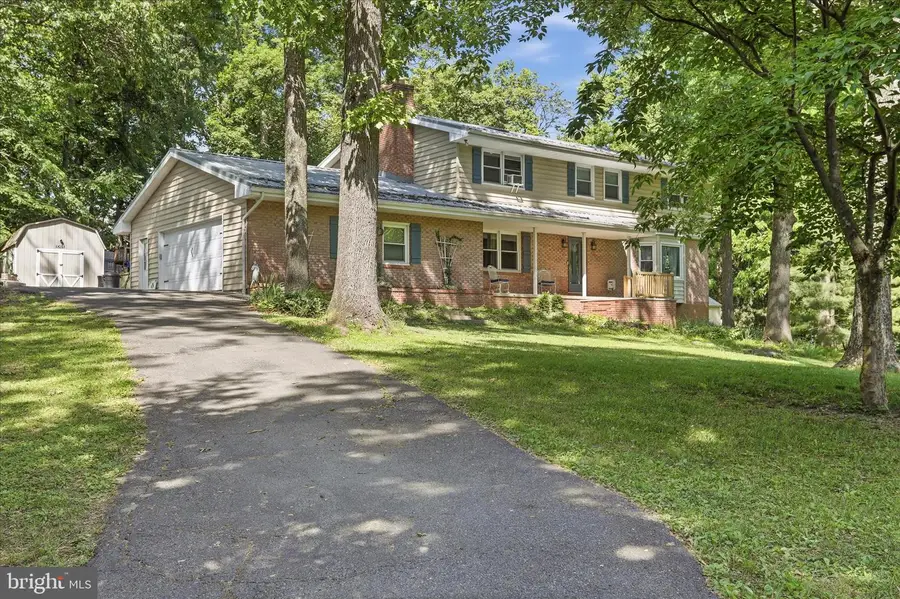1084 Ridge Rd S, Martinsburg, WV 25403 - #3