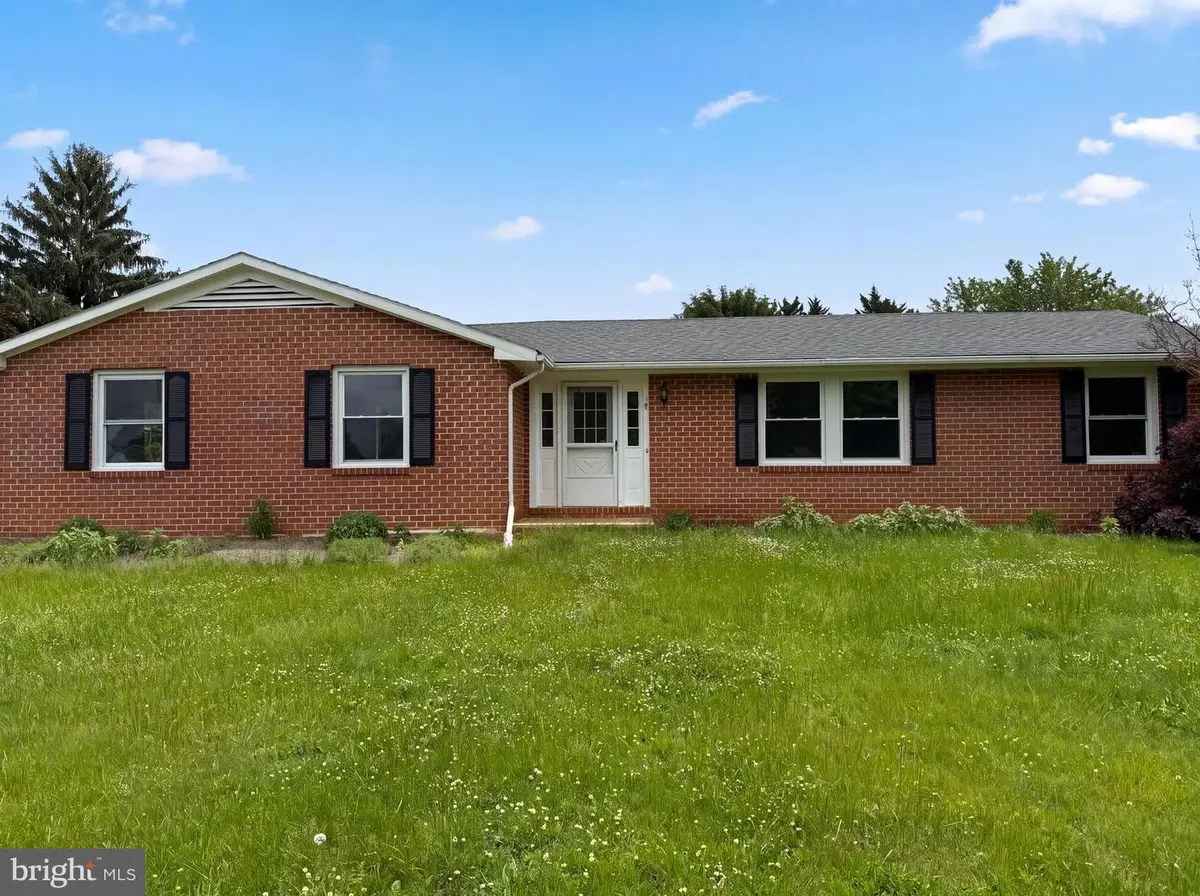 98 Grimes Dr, Martinsburg, WV 25403 - #1