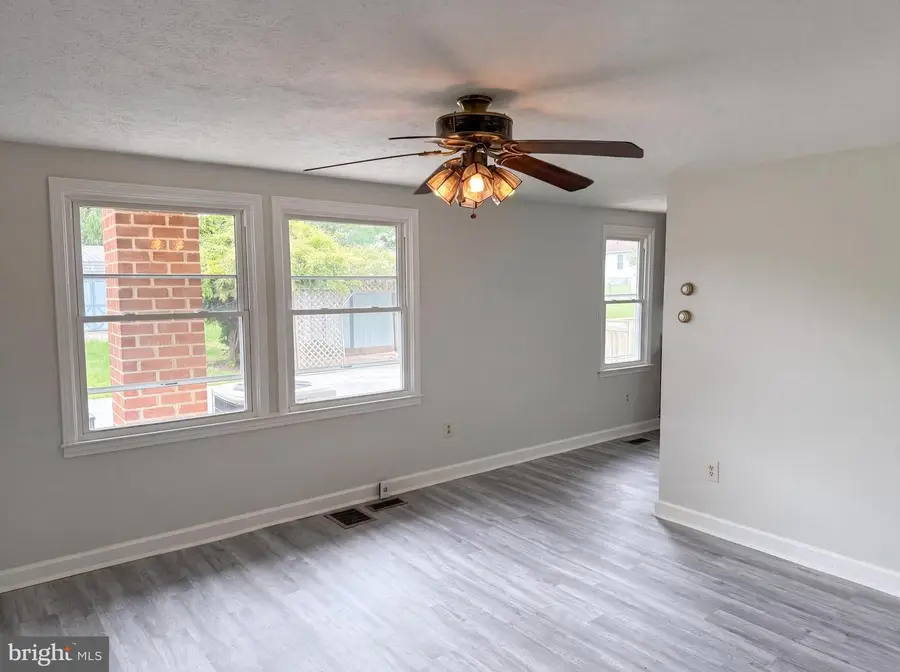 98 Grimes Dr, Martinsburg, WV 25403 - #3