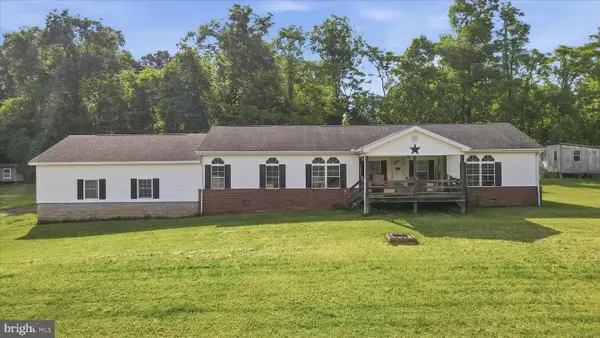 179 Rooney Rd, HEDGESVILLE, WV 25427