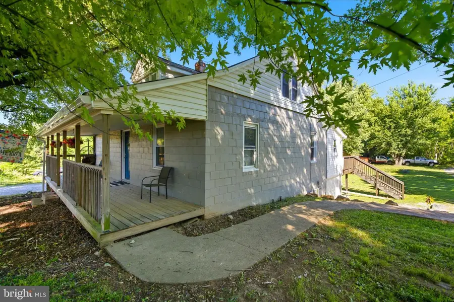 991 Hammonds Mill Rd, Hedgesville, WV 25427 - #2