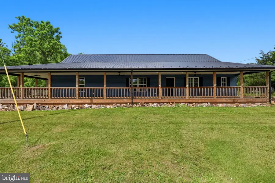 8757 Hedgesville Rd, Hedgesville, WV 25427 - #2