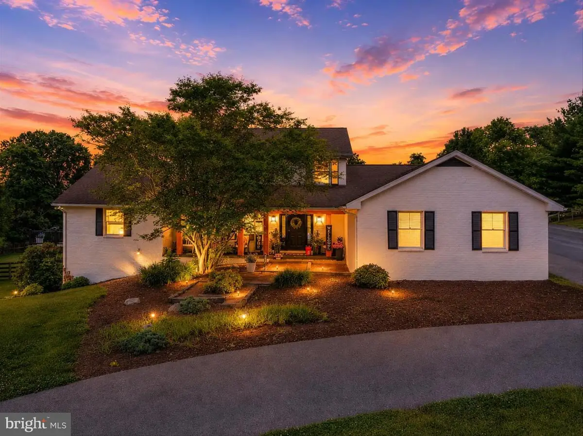 105 Grade Rd, Falling Waters, WV 25419 - #1