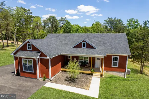 831 Avanti Dr., BUNKER HILL, WV 25413