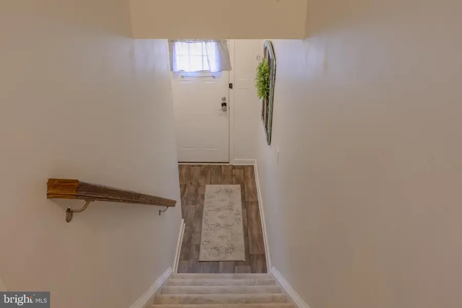 62 Savage Ct, Falling Waters, WV 25419 - #3