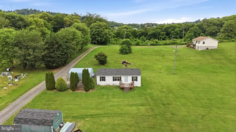 88 Chet Dr, Hedgesville, WV 25427 - #3