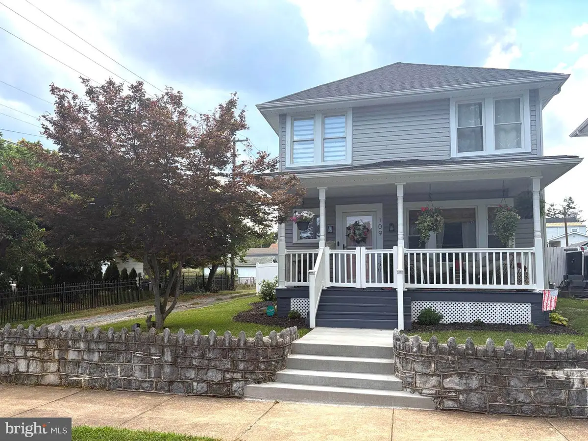 109 S Georgia Ave, Martinsburg, WV 25401 - #1