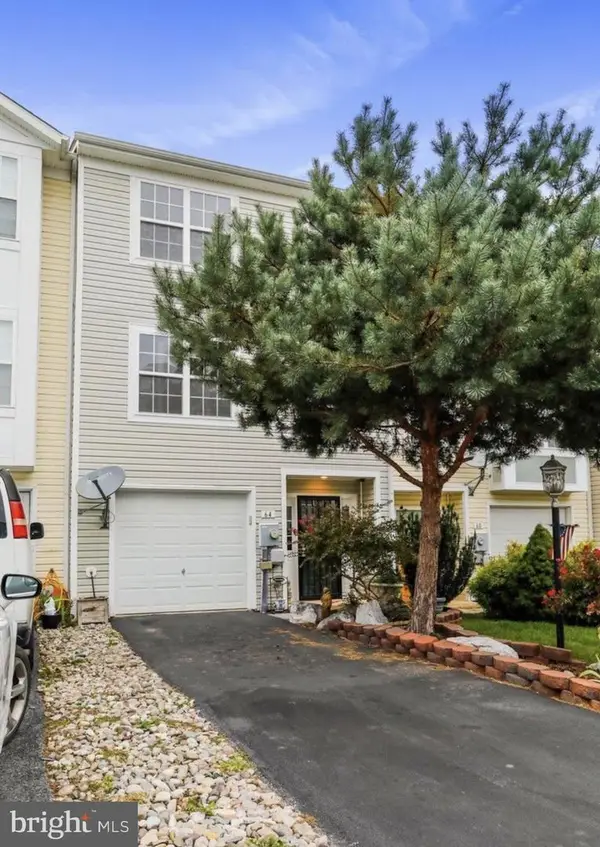 64 Foal Ln, MARTINSBURG, WV 25405