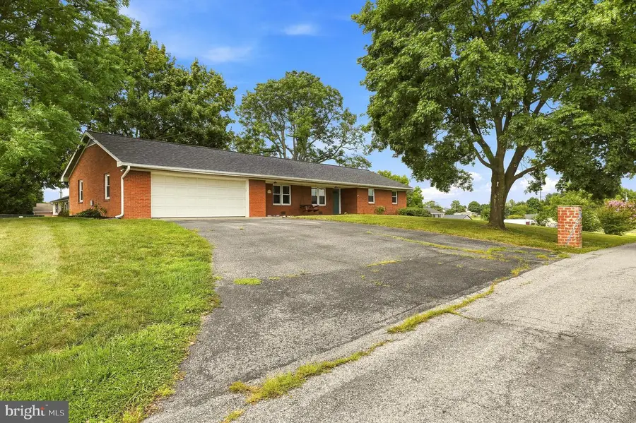 23 Drake Ave, Falling Waters, WV 25419 - #2