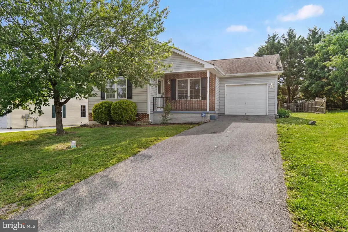 227 Coralberry Dr, Martinsburg, WV 25401 - #1